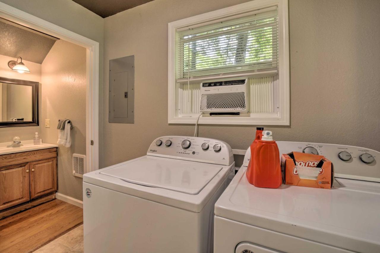 Cozy Whittier Cabin And Yard And Hot Tub, Pets Welcome Eksteriør bilde