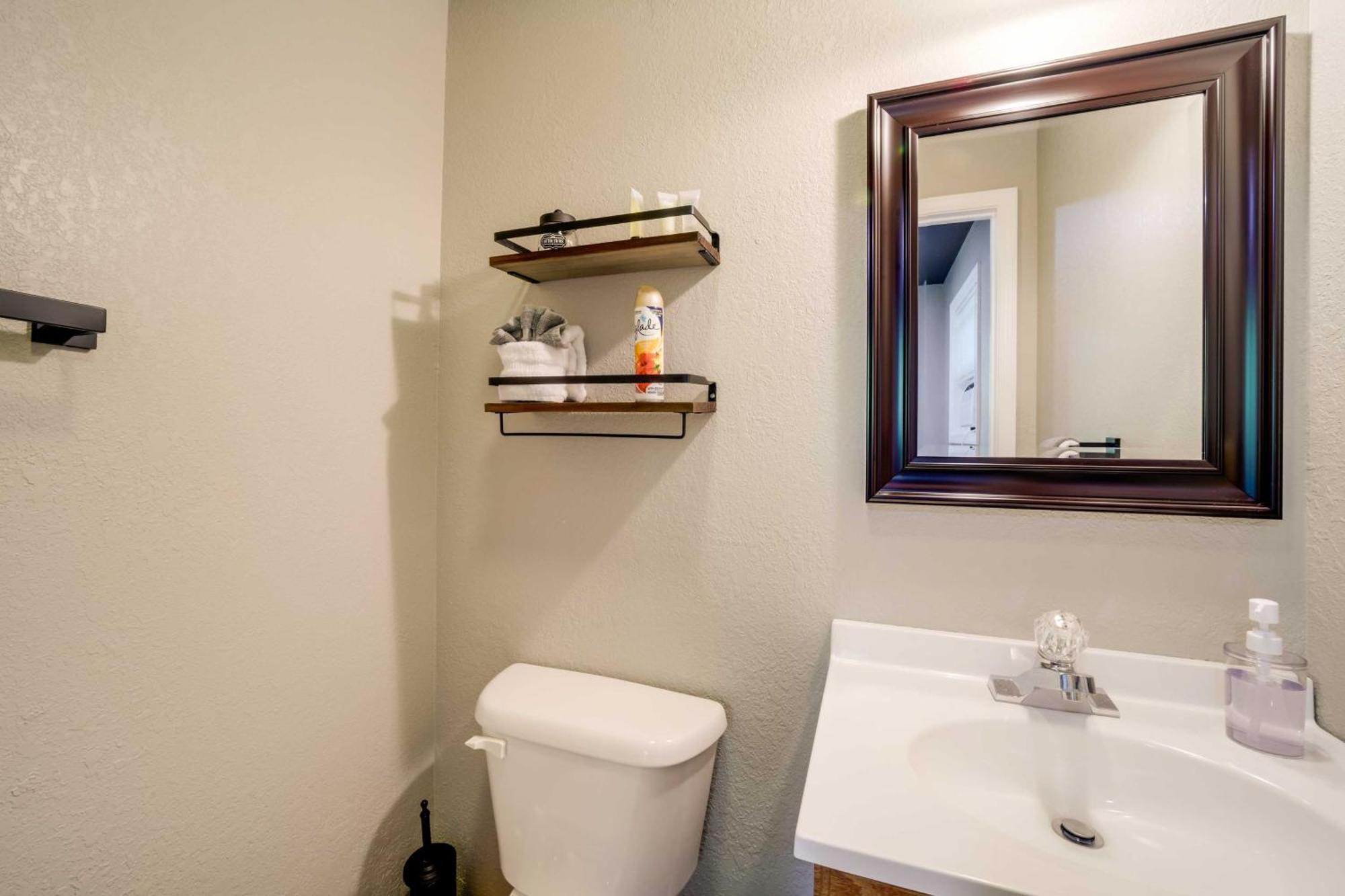 Cozy Whittier Cabin And Yard And Hot Tub, Pets Welcome Eksteriør bilde