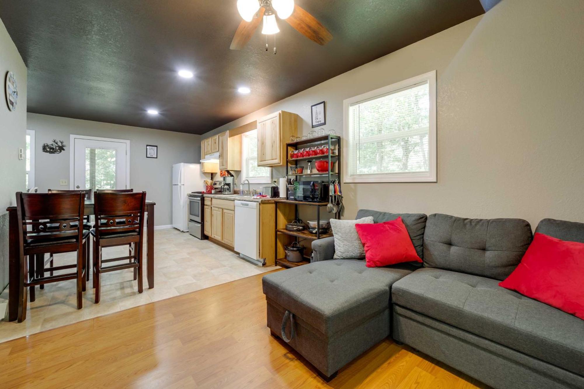 Cozy Whittier Cabin And Yard And Hot Tub, Pets Welcome Eksteriør bilde